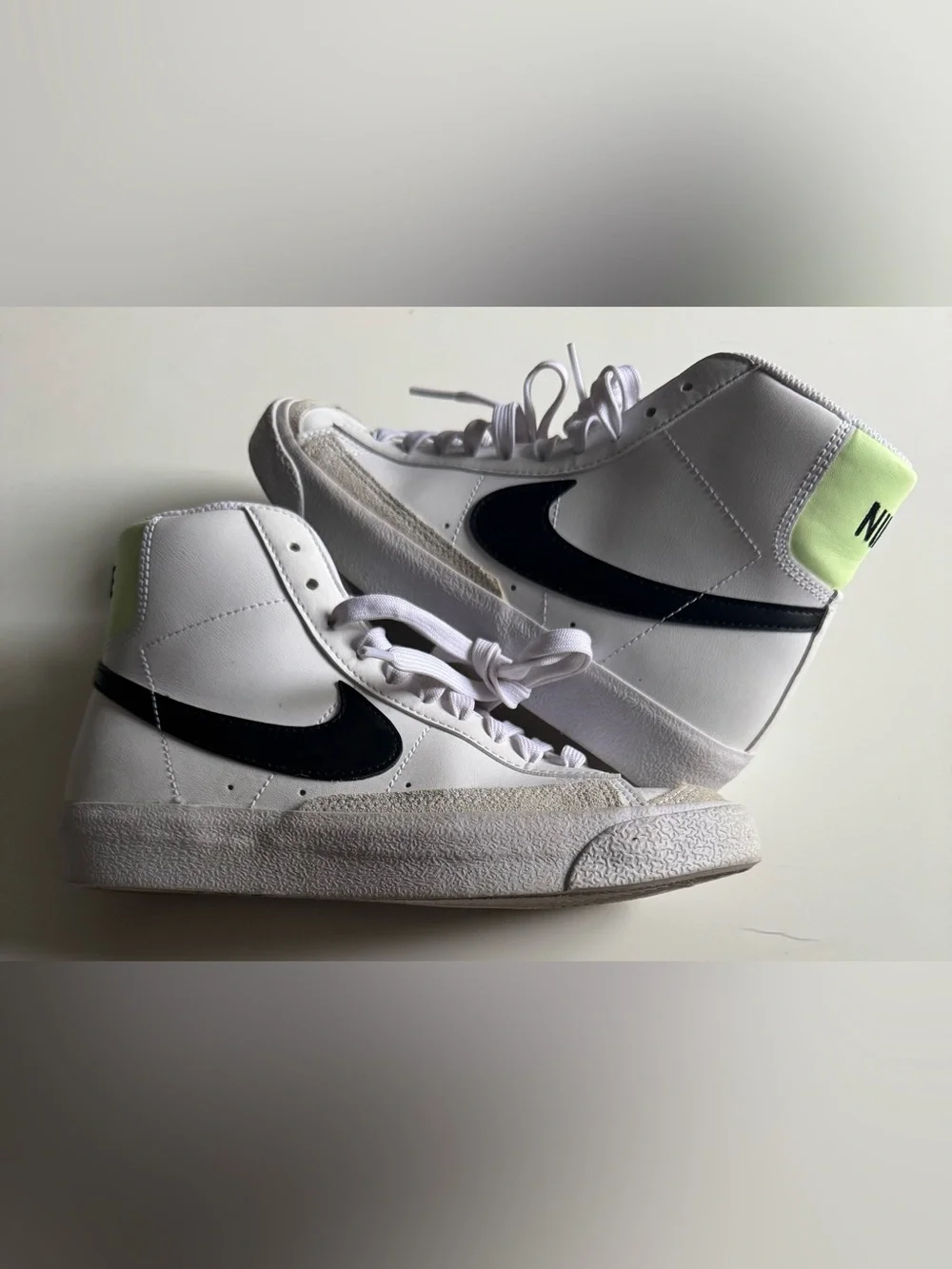 Nike Blazer Mid '77 Vintage White Black Neon Green